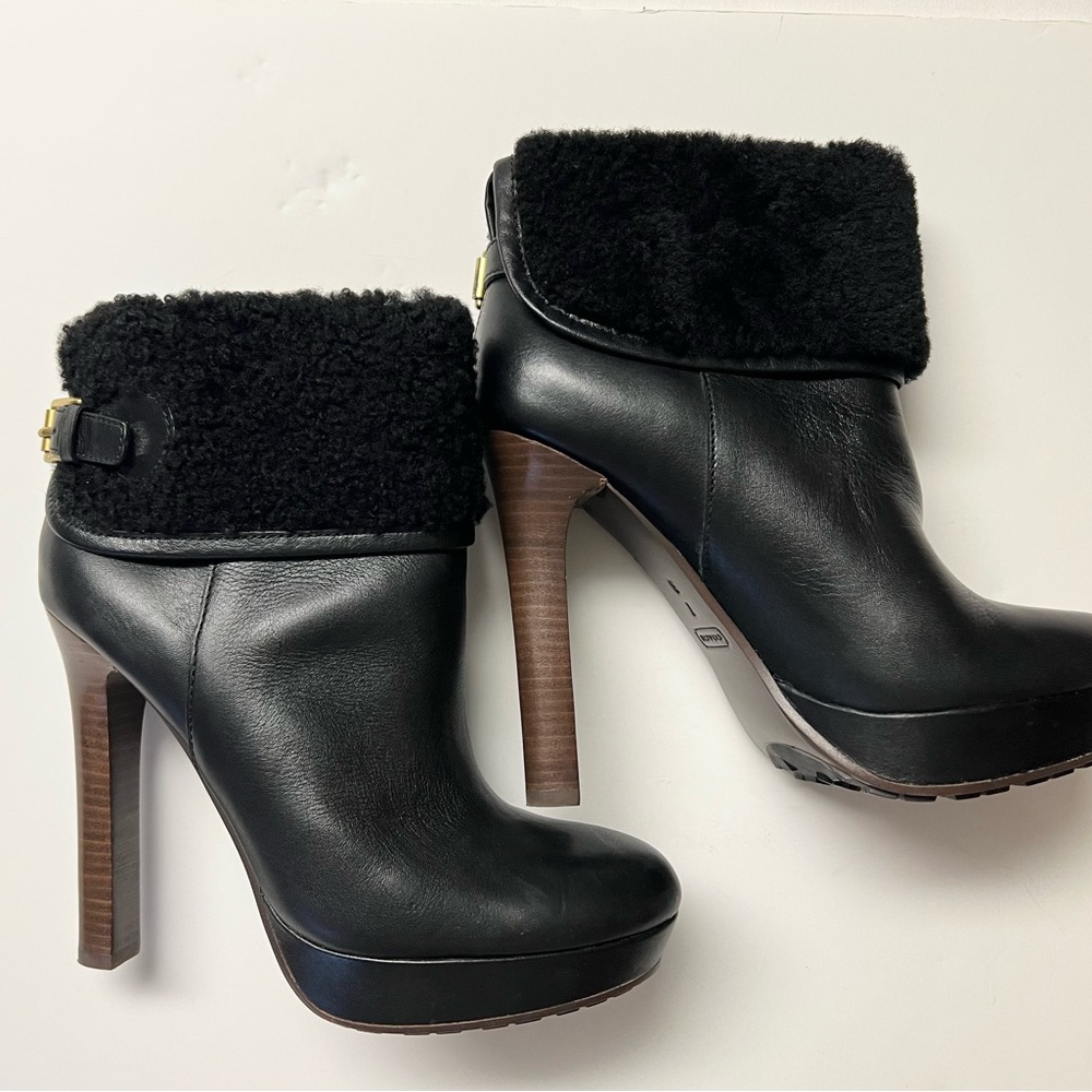 Sold. Coach boots  genuine black leather size 7 - Picture 2 of 8